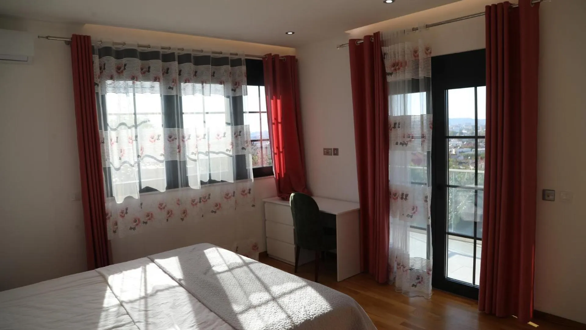 Garden Hill Villa Durres